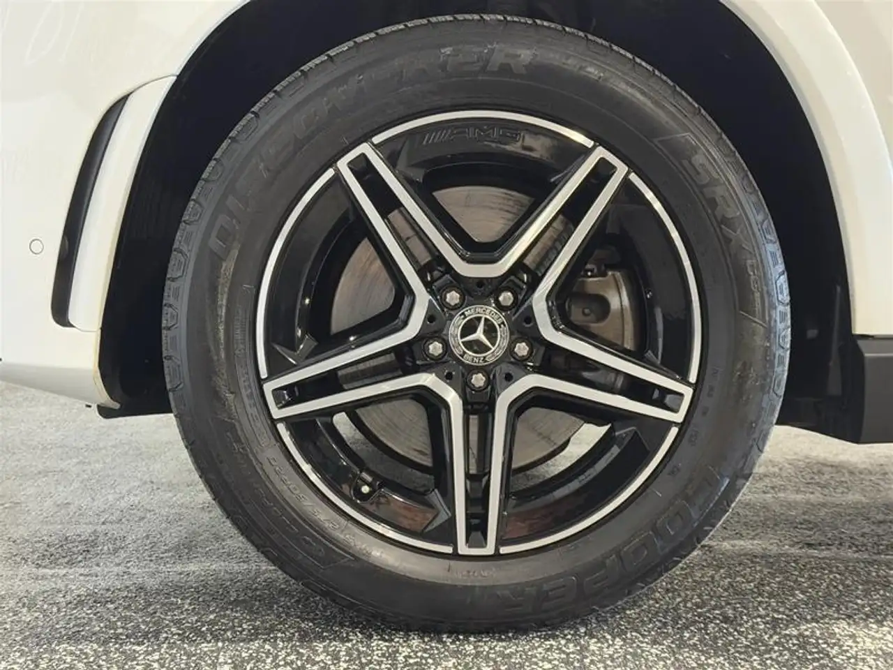 Mercedes-Benz GLE снимка Mercedes-Benz GLE