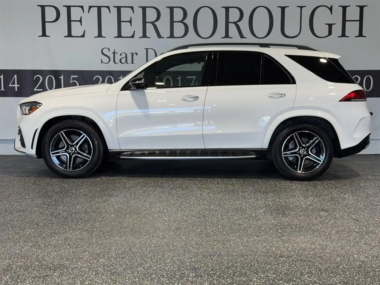 Mercedes-Benz GLE снимка Mercedes-Benz GLE