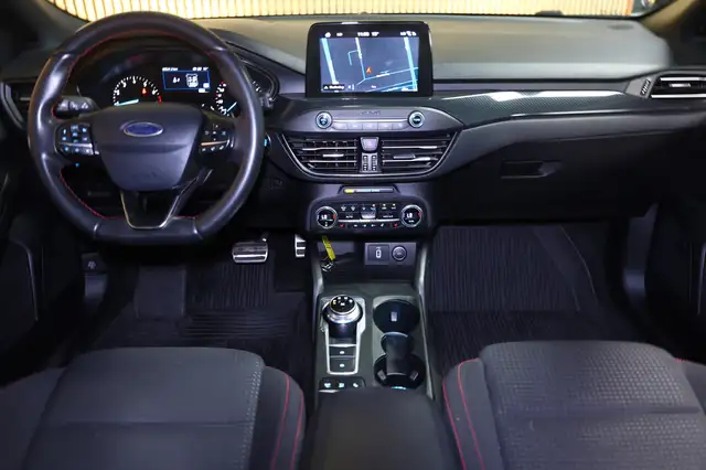 Ford Focus view 2