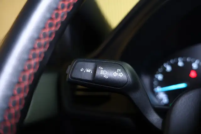 Ford Focus view 15