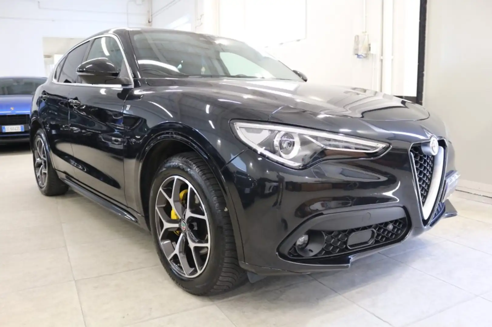 Alfa Romeo Stelvio 2.2 Turbodiesel 210 CV AT8 Q4 Ti ""BELL1SS1MA"" Noir - 1