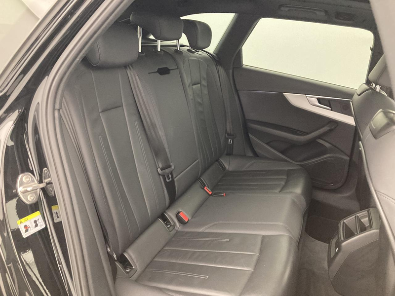 Audi A4 Business Edition S line 35 TFSI 110kW (150ch) S tronic — photo 24