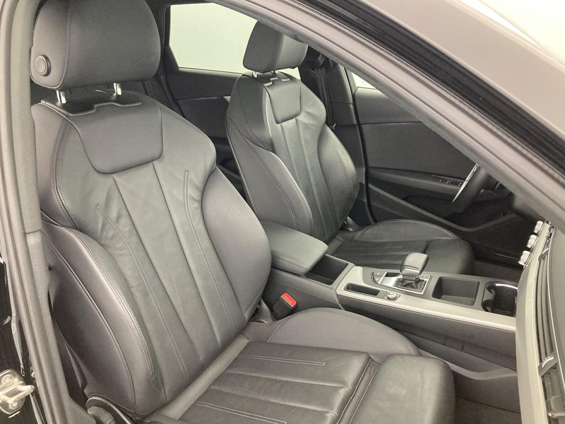 Audi A4 Business Edition S line 35 TFSI 110kW (150ch) S tronic — photo 23