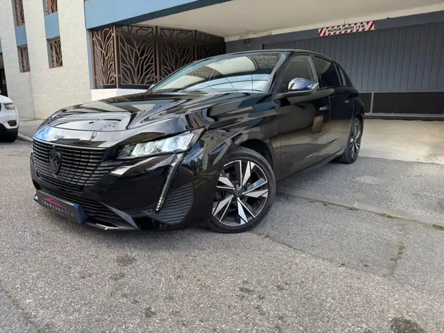 Peugeot 308 1.2L PureTech 130CV S BVM6 Allure Pack -Courroie de distribution faite Revision a jour plaquettes frein SUIVI