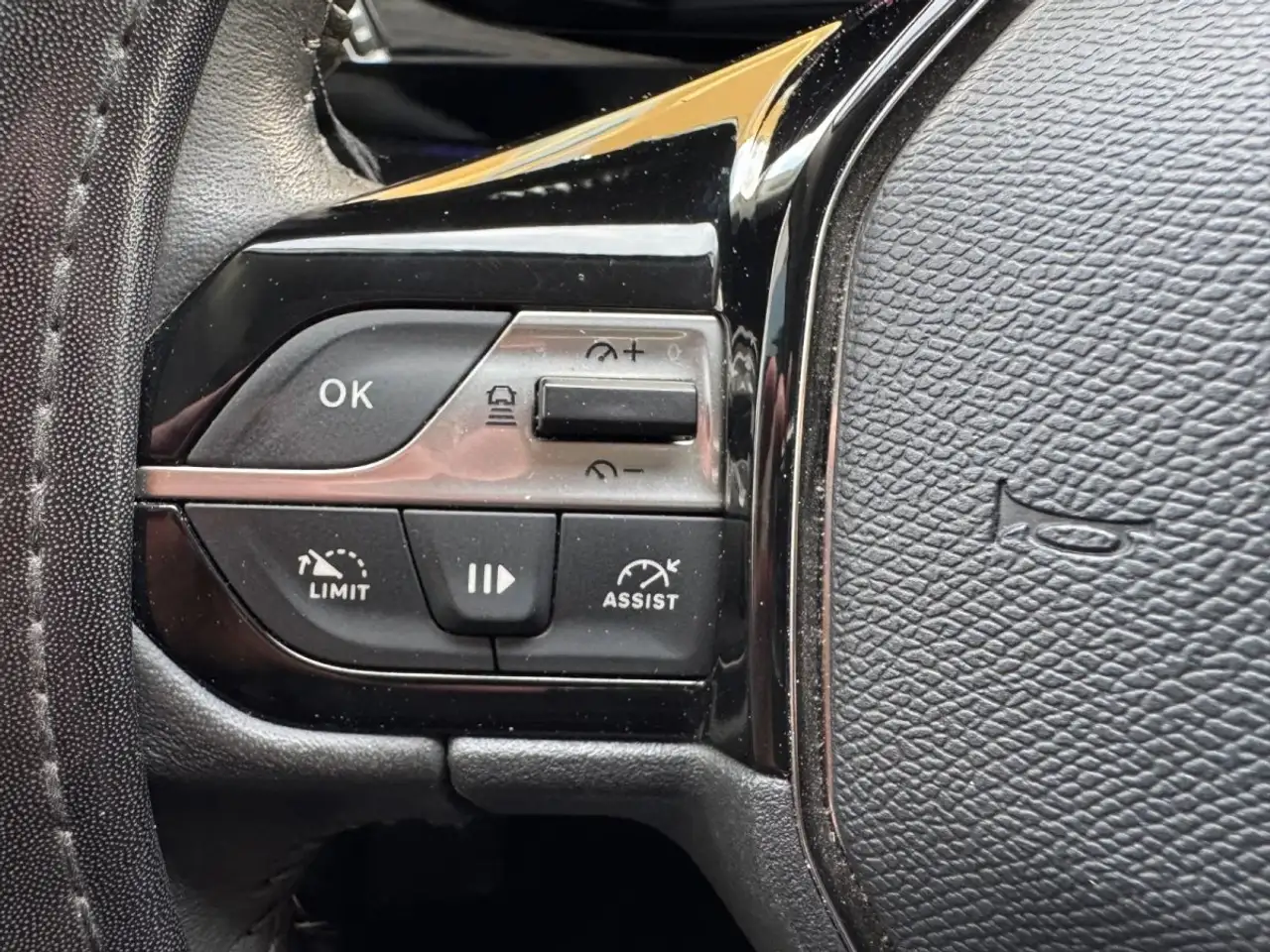 Peugeot 308 308 SW — photo 38