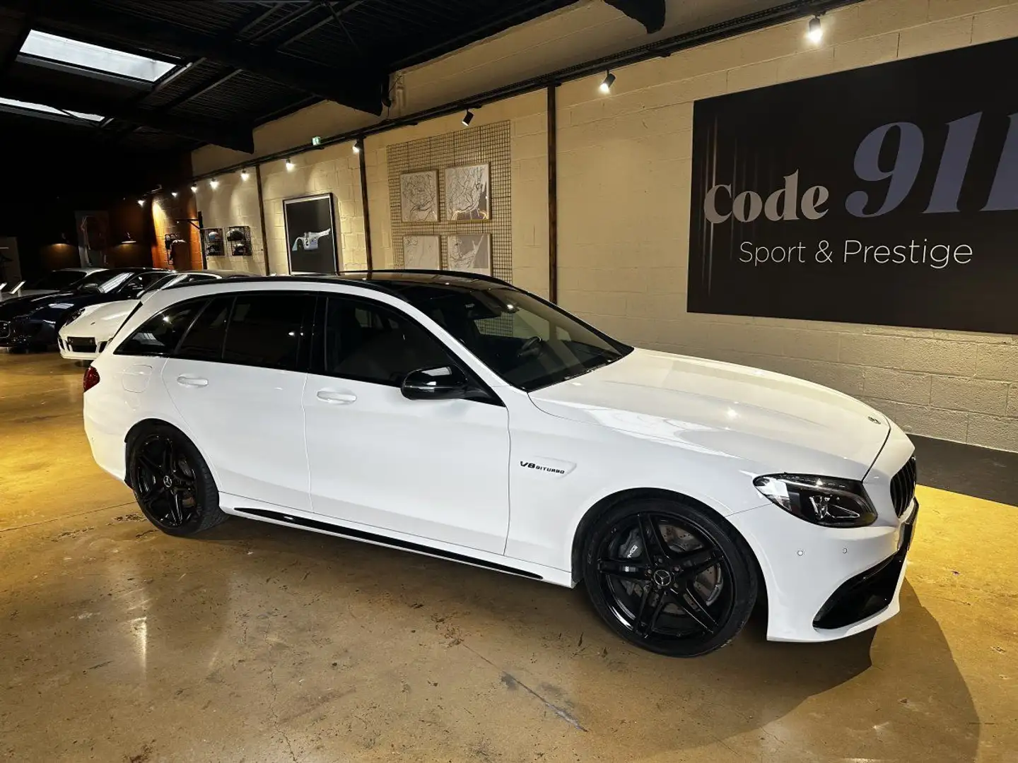 Mercedes-Benz C 63 AMG BREAK 63 Mercedes-AMG Speedshift MCT AMG CARNET 10 Blanc - 2