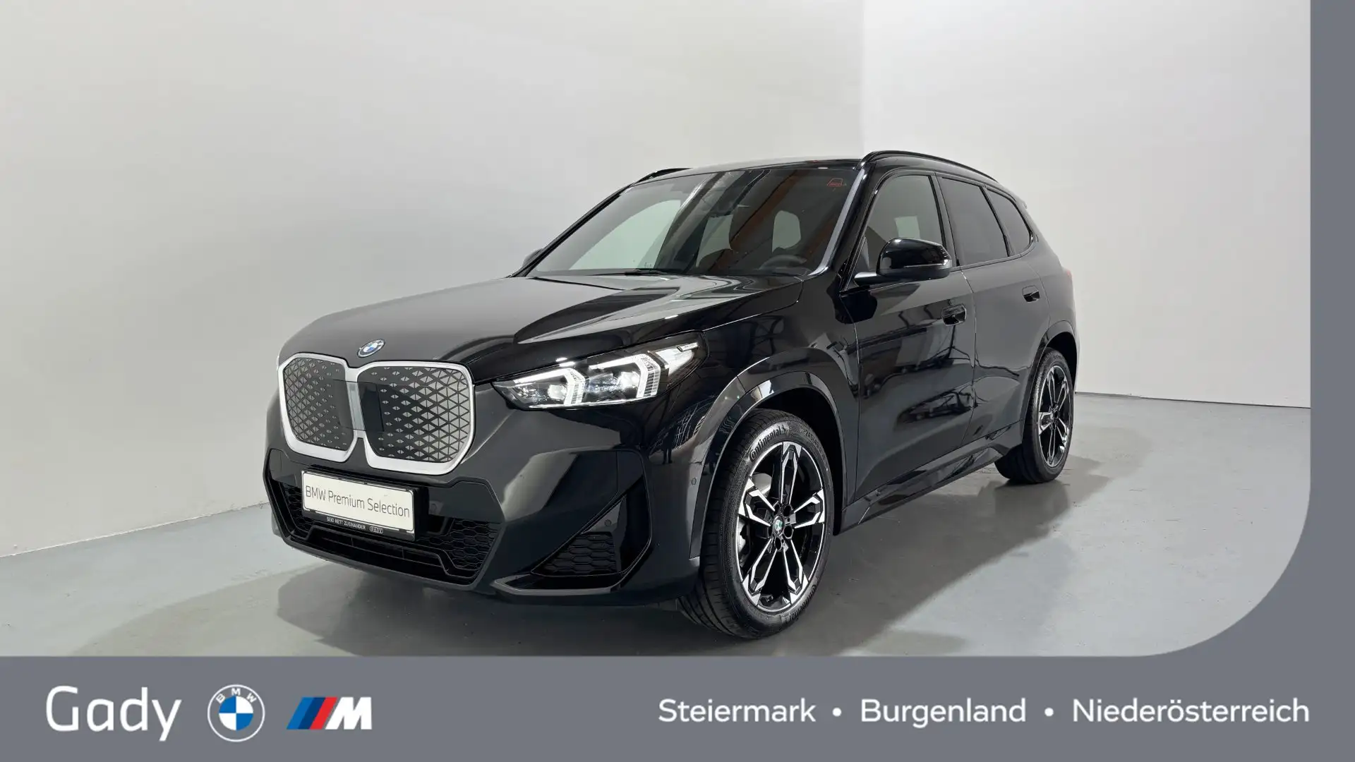 BMW iX1 eDrive20 Schwarz - 1