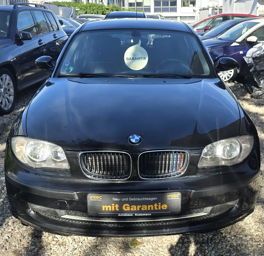 BMW 118 118d Schwarz - 1