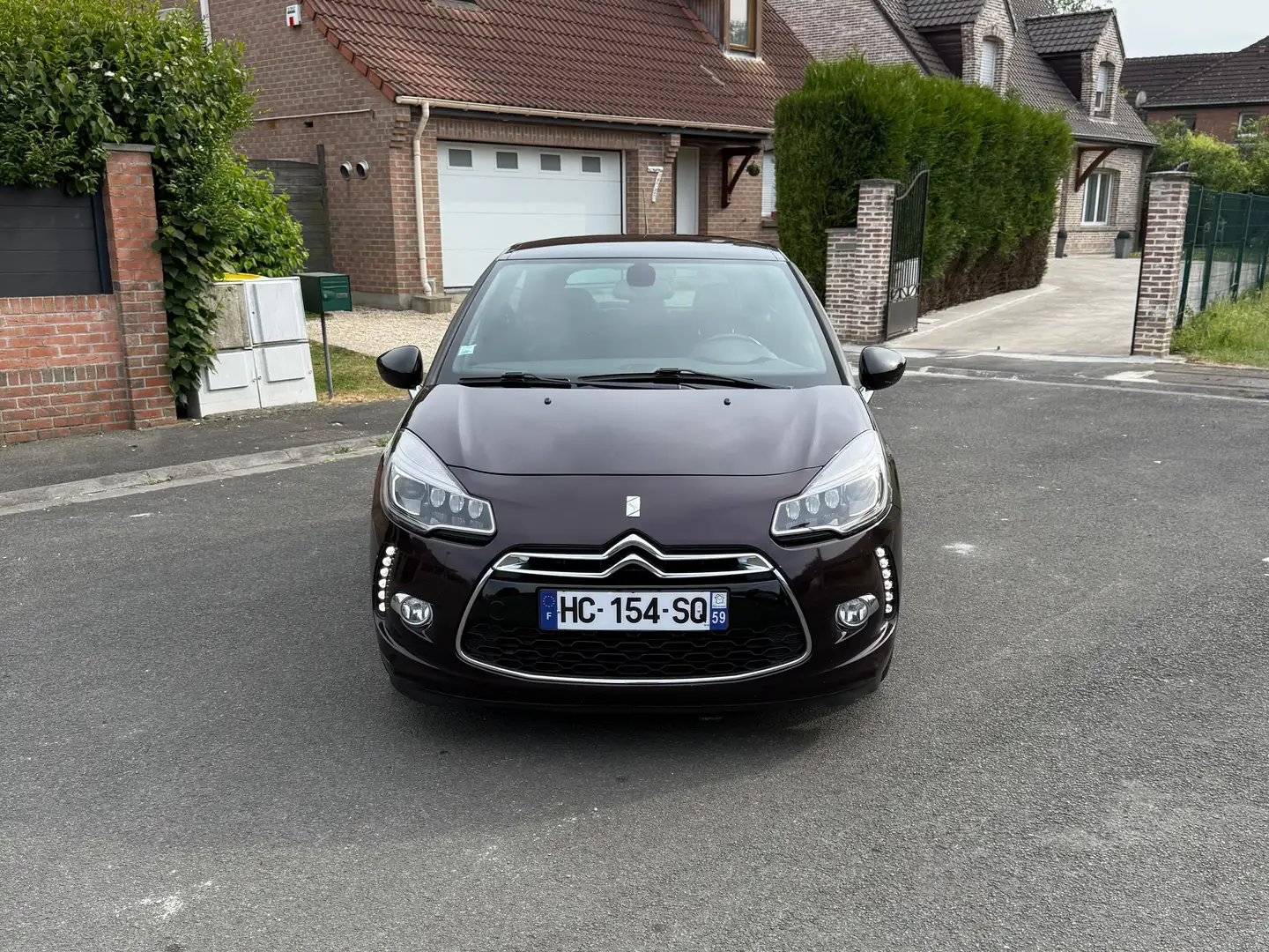 Citroen DS3 DS3 e-HDi 90 Executive Lila - 2