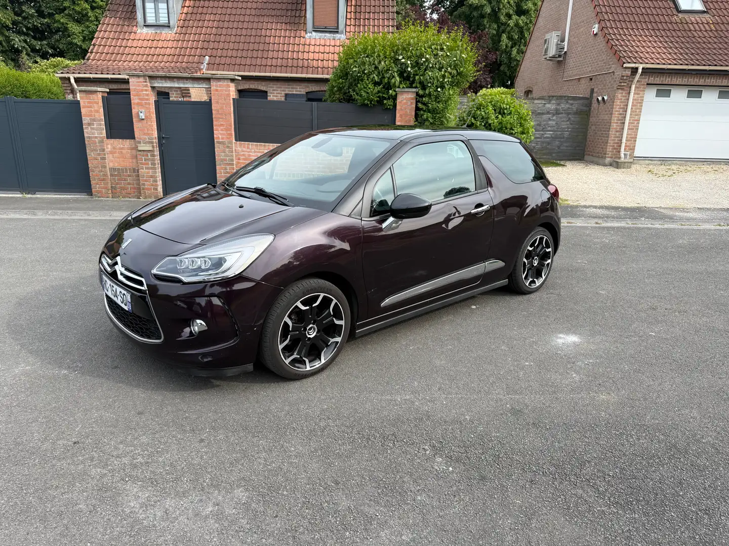 Citroen DS3 DS3 e-HDi 90 Executive Lila - 1