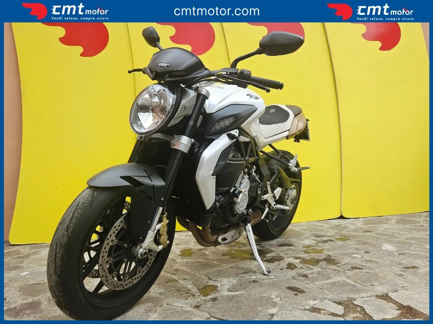 MV Agusta Brutale 675 - 2