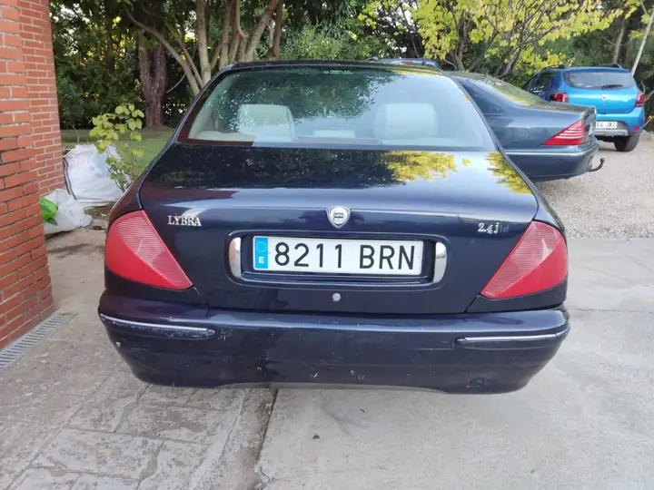 Lancia Lybra 2002, foto 2