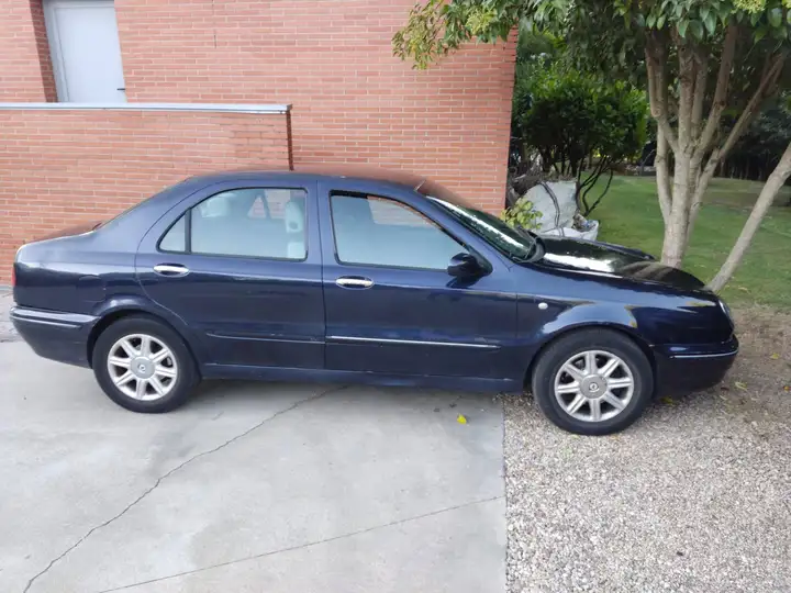 Lancia Lybra 2002, foto 3