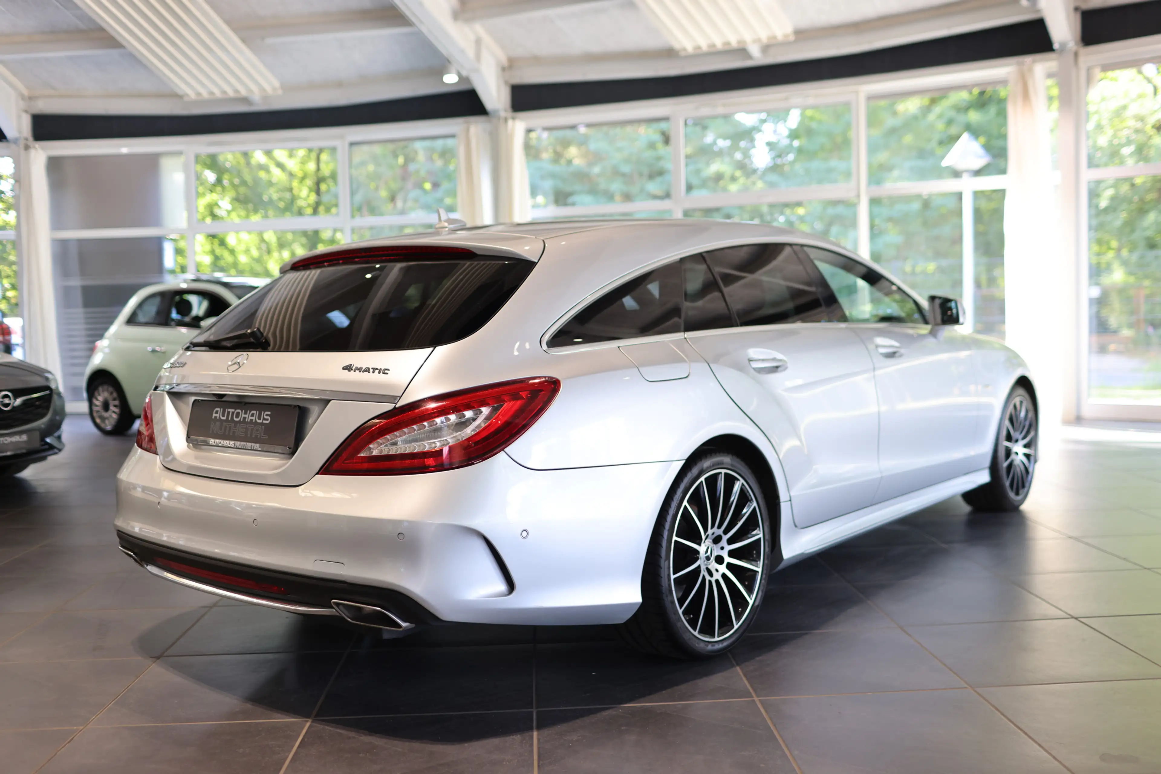 Mercedes-Benz CLS 350 d 4M AMG-LINE MULTIBEAM — photo 6