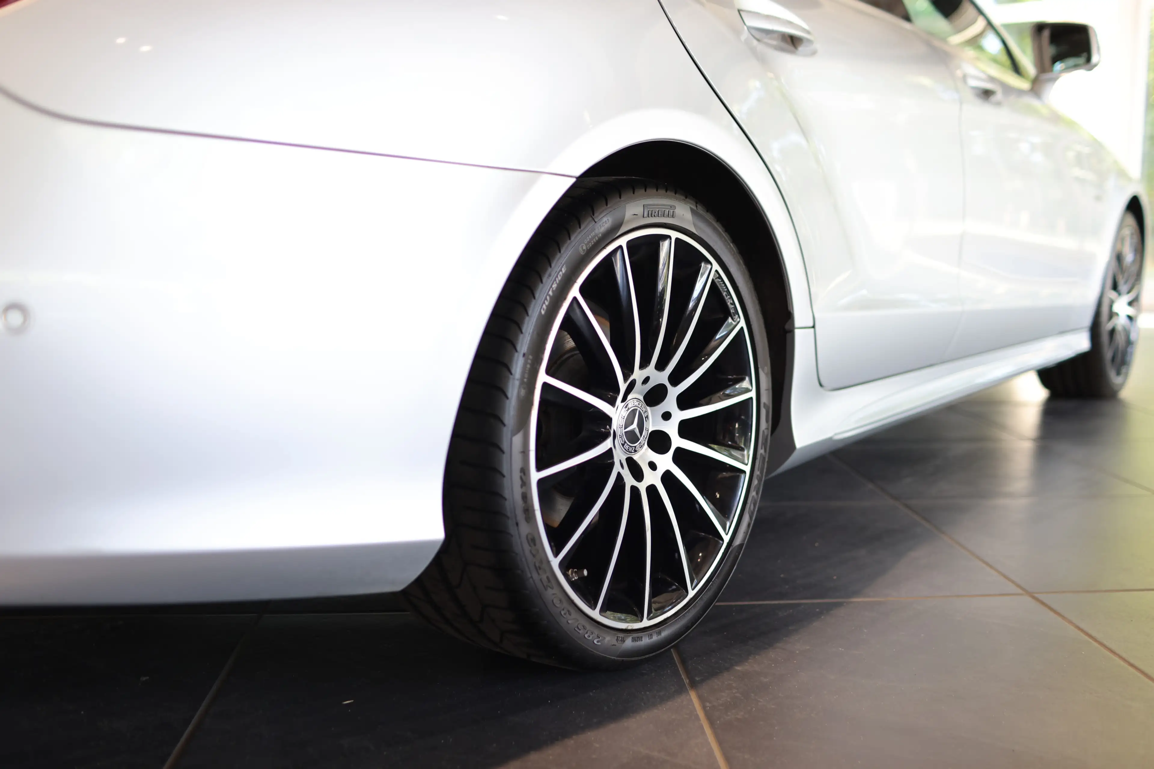 Mercedes-Benz CLS 350 d 4M AMG-LINE MULTIBEAM — photo 7