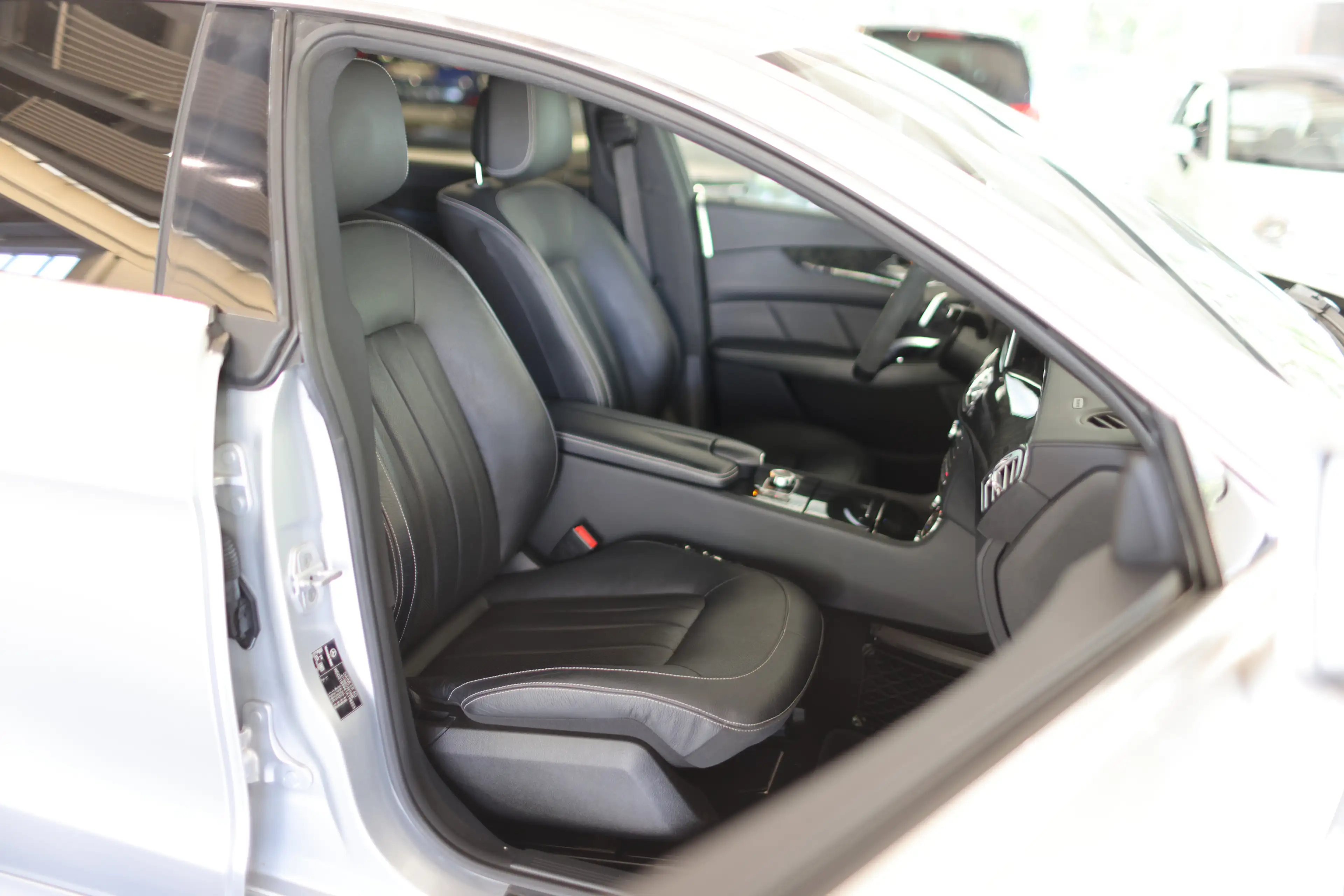 Mercedes-Benz CLS 350 d 4M AMG-LINE MULTIBEAM — photo 12