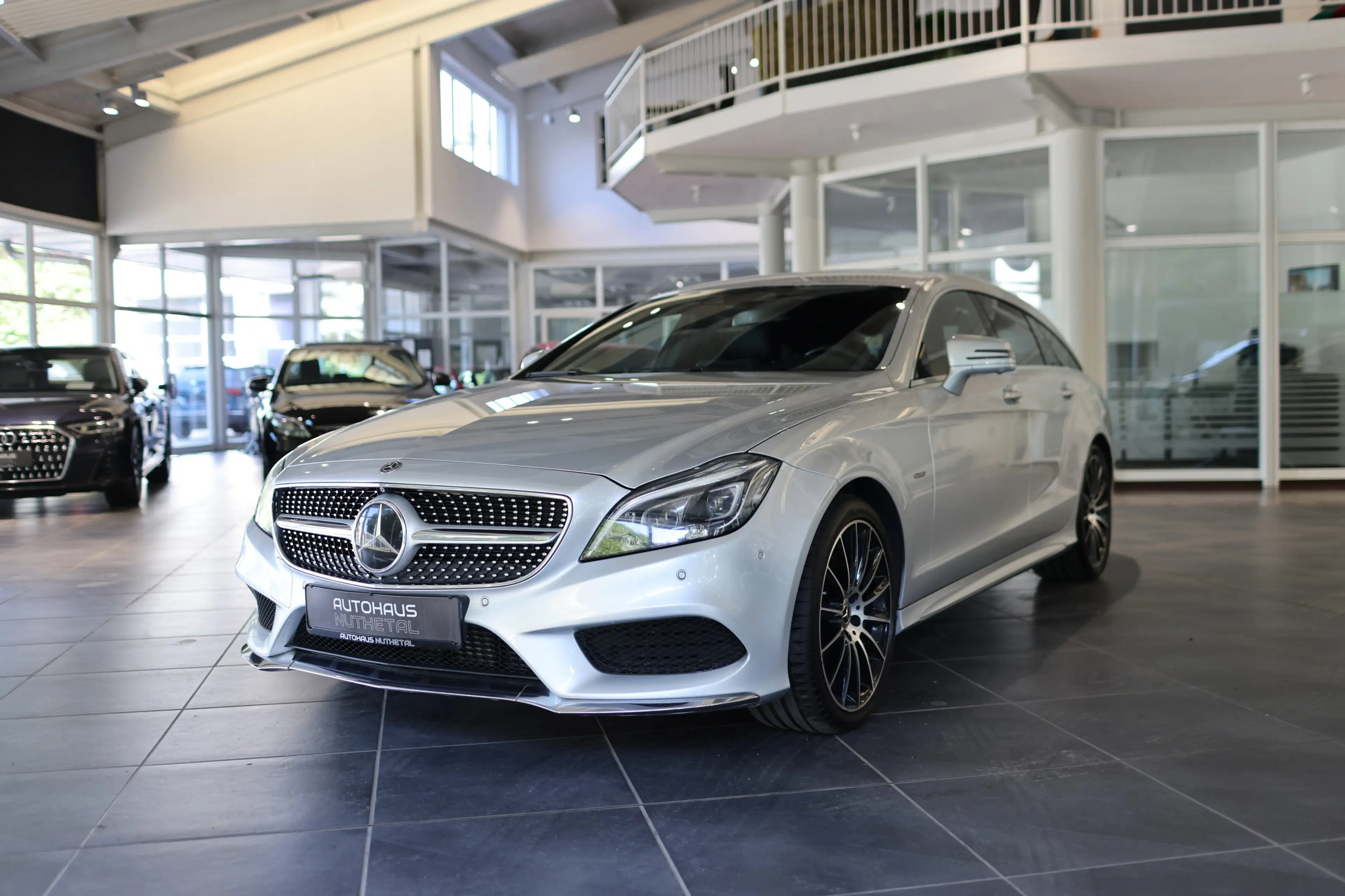 Mercedes-Benz CLS 350 d 4M AMG-LINE MULTIBEAM — photo 3