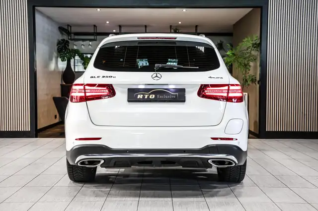 Mercedes-Benz GLC view 12