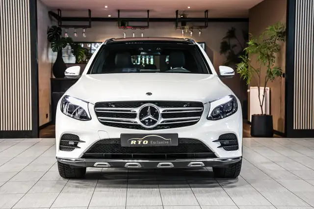 Mercedes-Benz GLC view 8