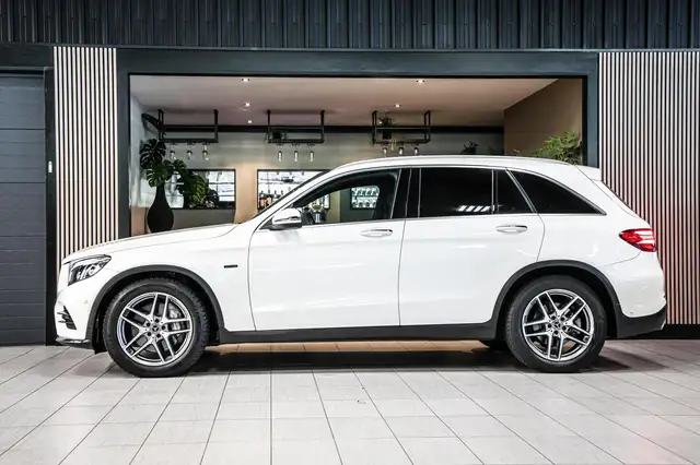 Mercedes-Benz GLC view 7