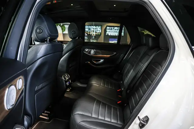 Mercedes-Benz GLC view 10