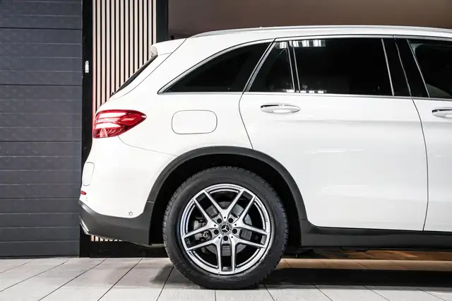 Mercedes-Benz GLC view 15