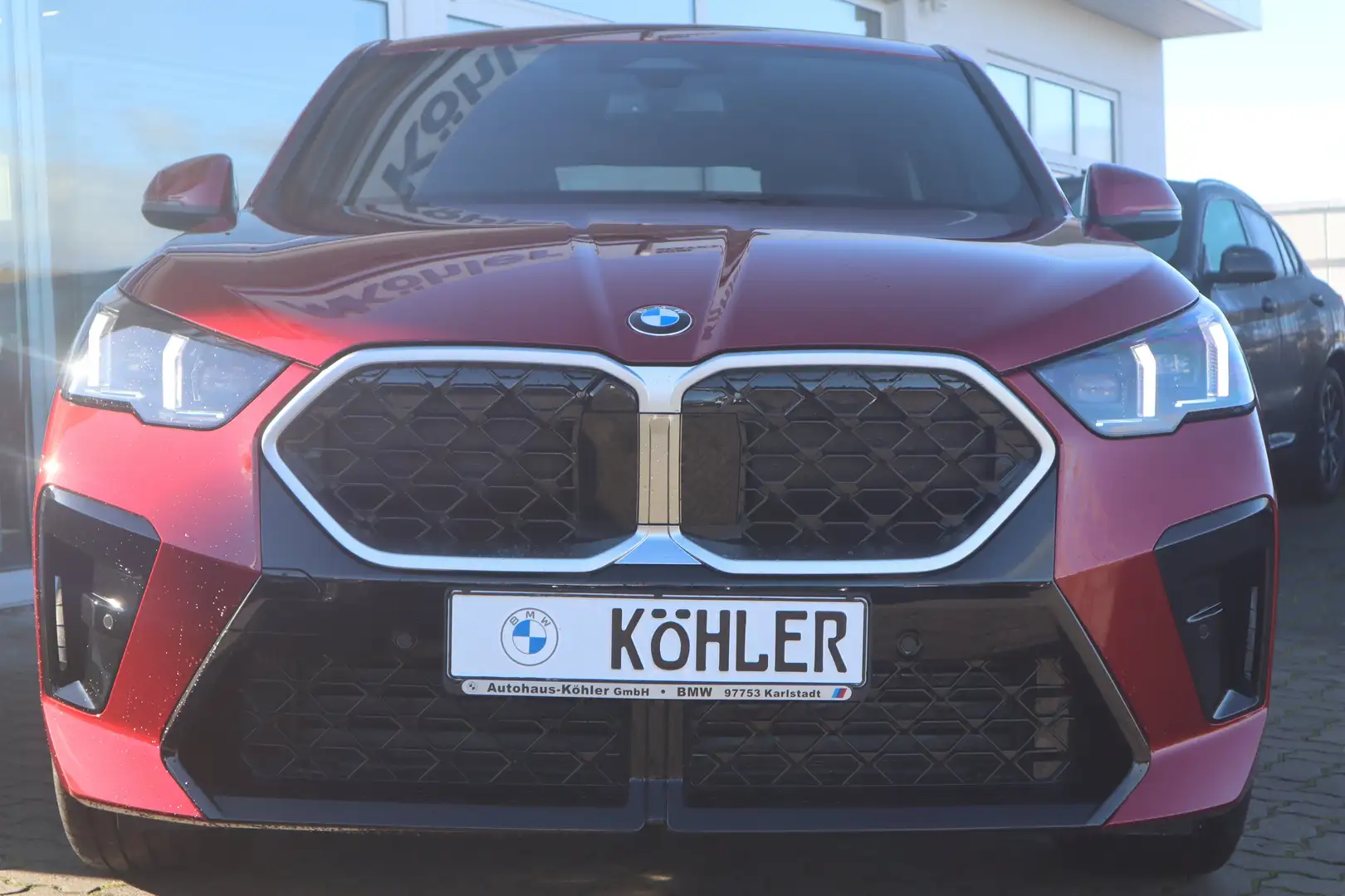 BMW X2 sDrive20i M-Sport/AHK/DrivingAss+/RFK Rot - 2