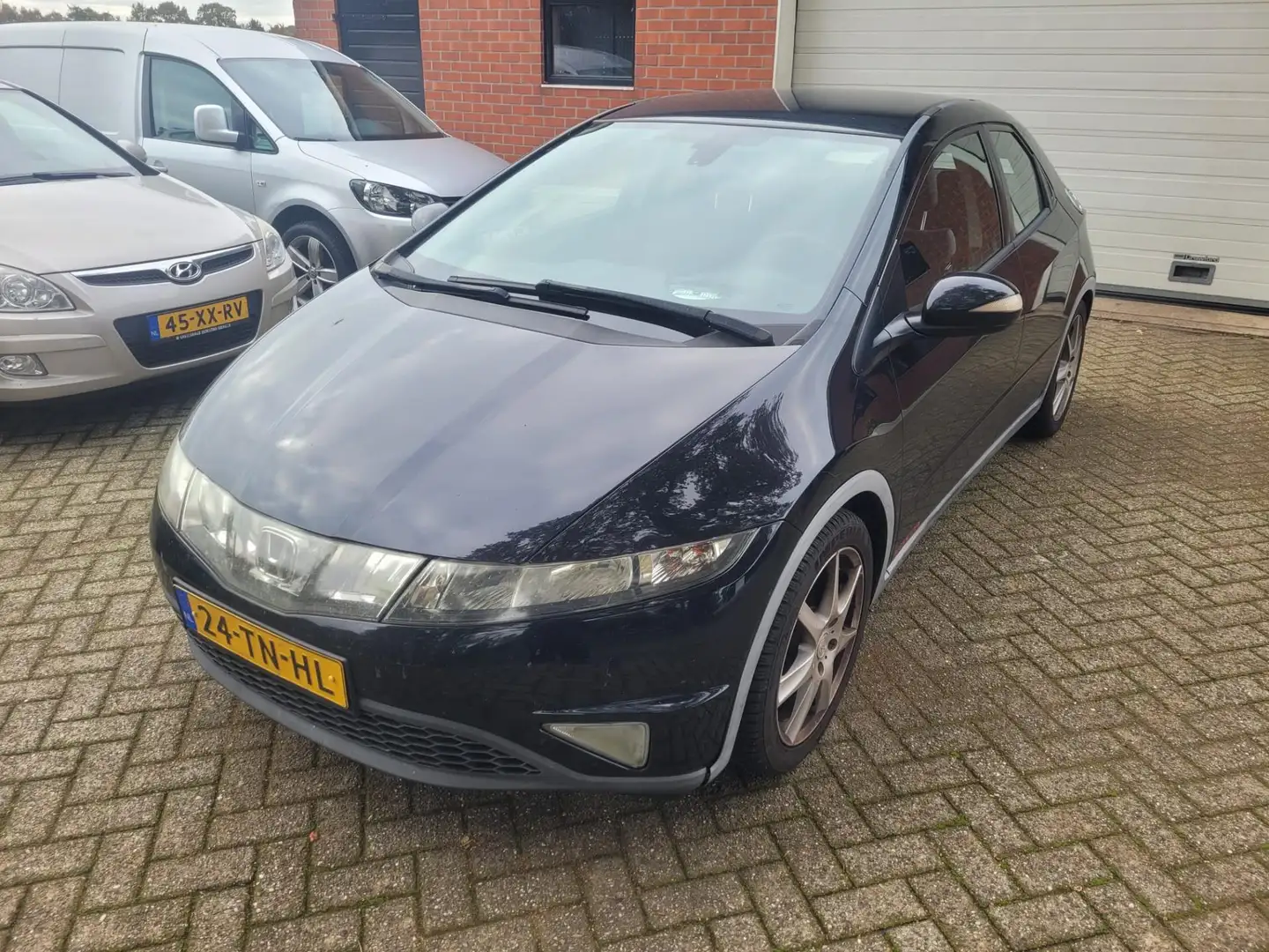 Honda Civic 1.8 Sport Zwart - 2
