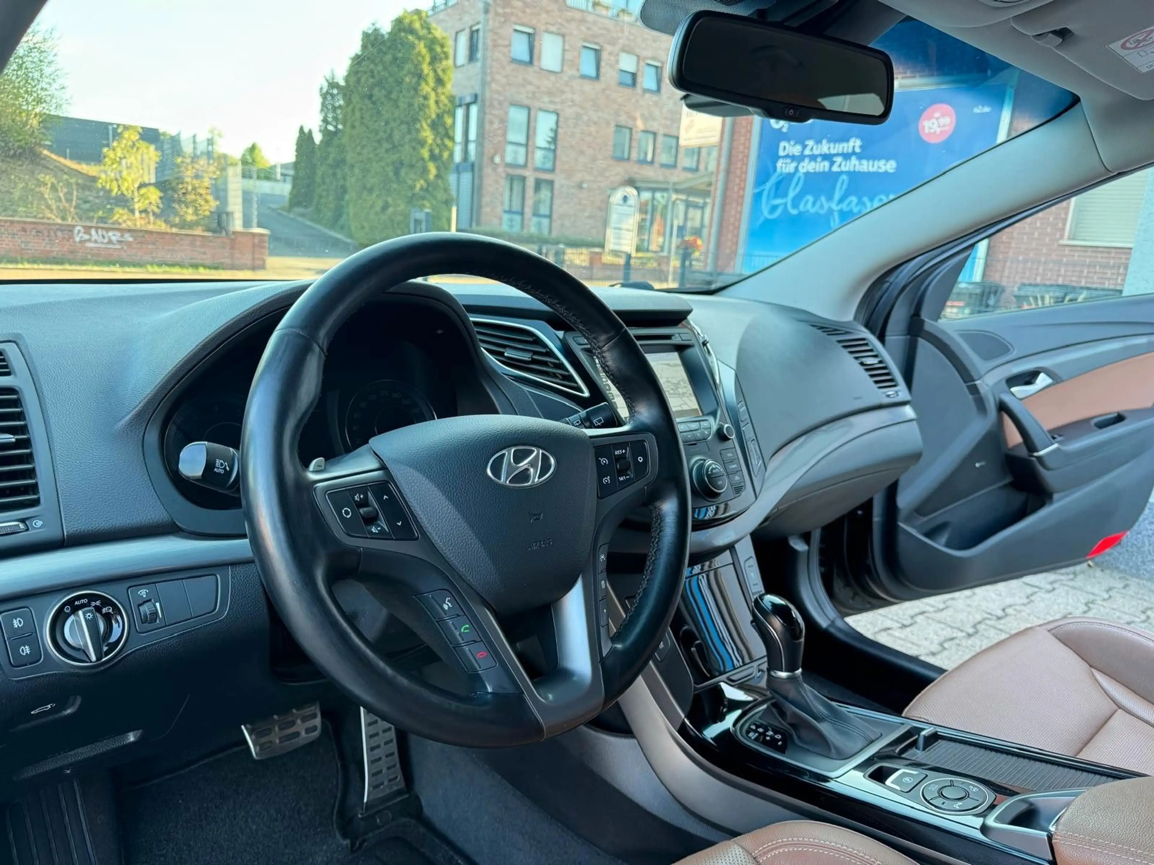 Hyundai i40 cw Premium *Leder*Kamera*Xenon*CarPlay* — photo 10