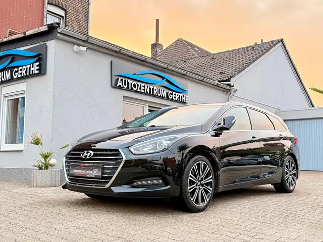Hyundai i40 cw Premium *Leder*Kamera*Xenon*CarPlay*
