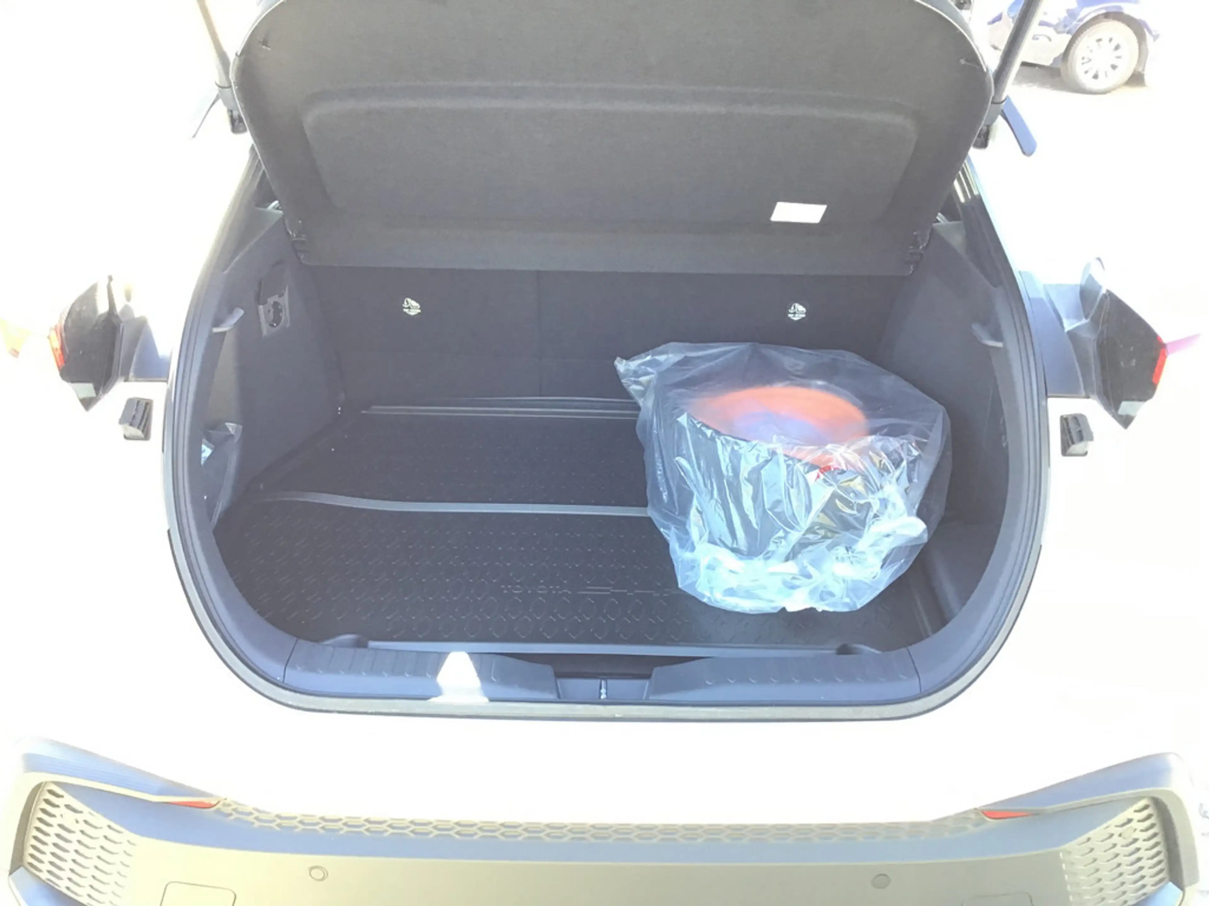 Toyota C-HR 2.0 Plug-In Hybrid FWD Teamplayer LED — photo 12