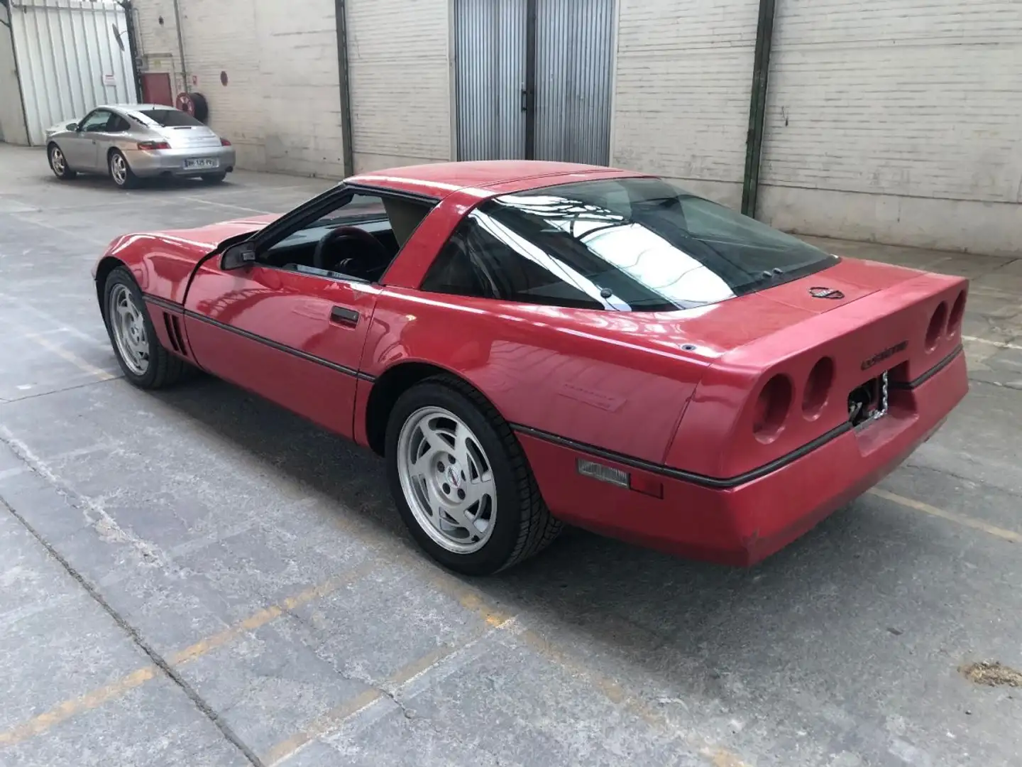 Chevrolet Corvette 5,7L V8 BVA DE 1984 - 7990€ - 2