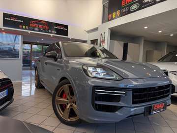 4.0 V8 Turbo E-Hybrid turbo 740cv
