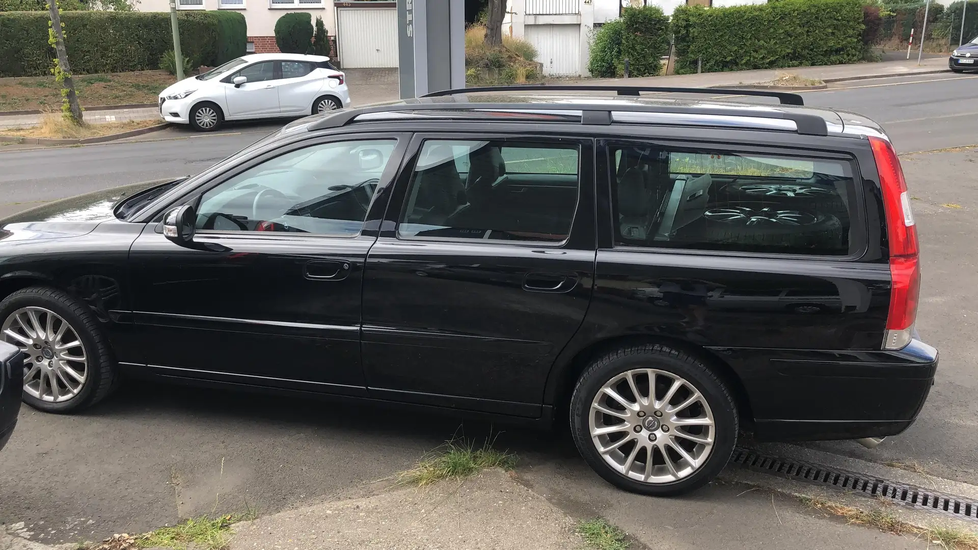 Volvo V70 V70 D5 Vollausstattung Negro - 2