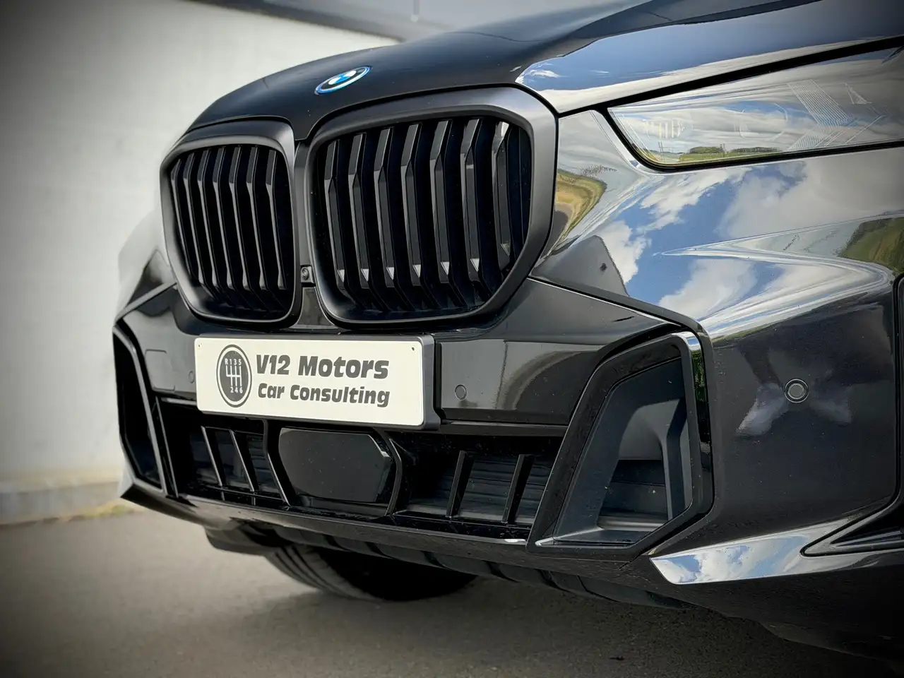BMW X5 PHEV 3.0AS xDrive50e (360 kW), миниатюра 9