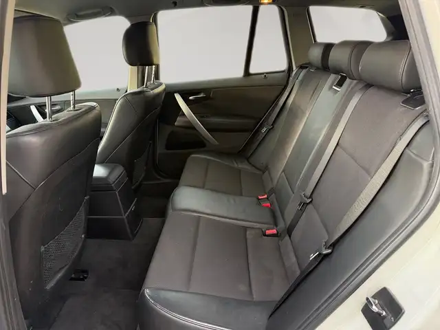 BMW X3 view 15