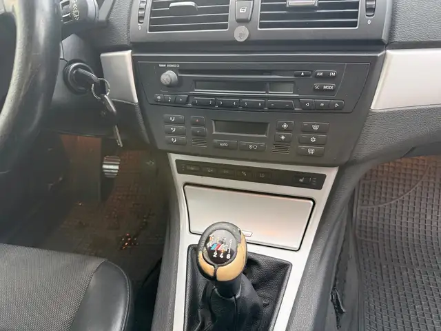BMW X3 view 17