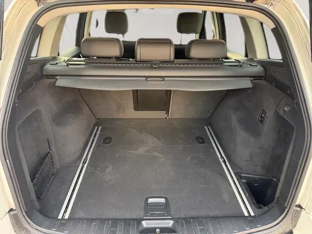 BMW X3 view 16