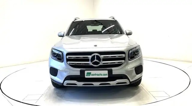 Mercedes-Benz GLB view 2