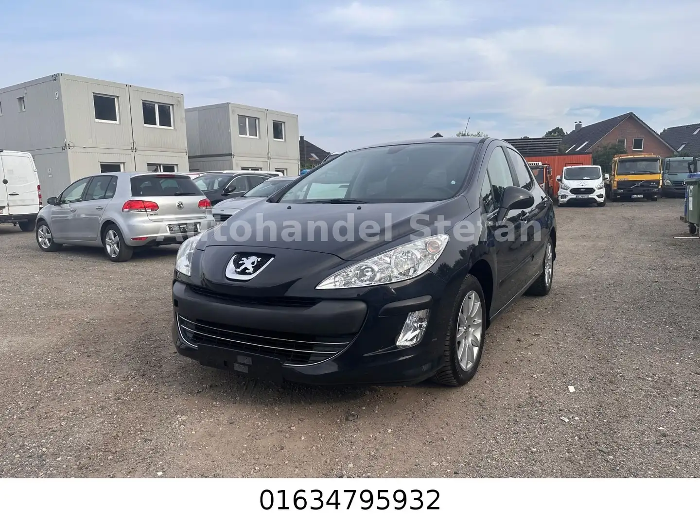 Peugeot 308 Tendance Grau - 1