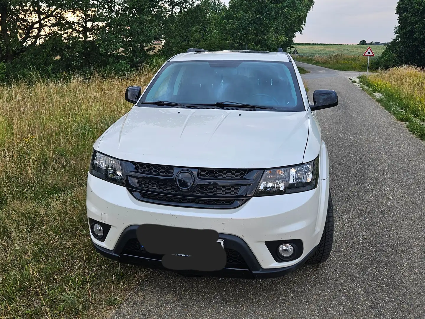 Fiat Freemont Freemont 2.0 Multijet 16V DPF Automatik Allrad Bla Weiß - 1