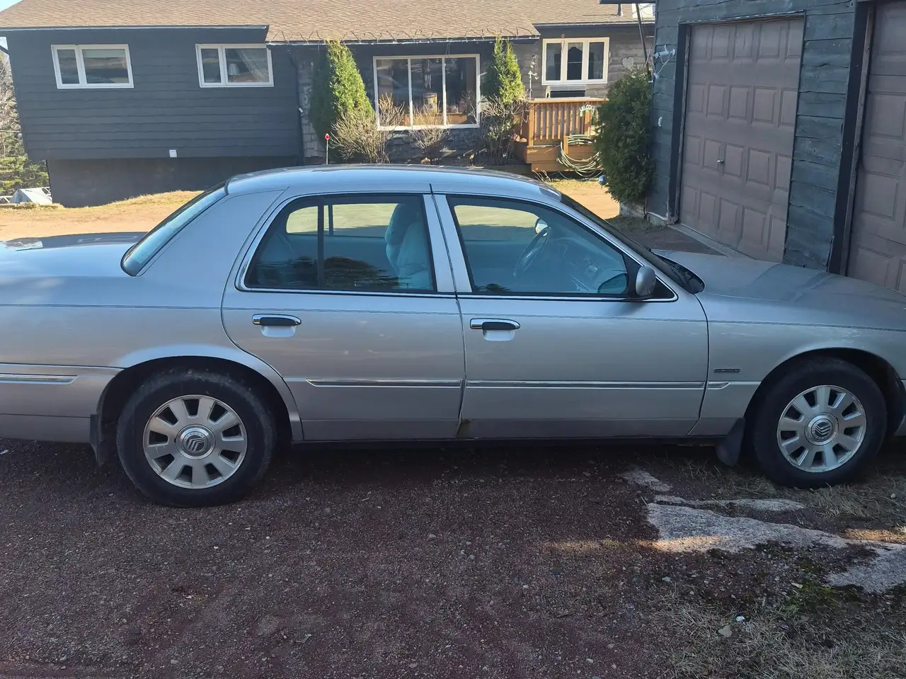 Mercury Grand Marquis снимка Mercury Grand Marquis
