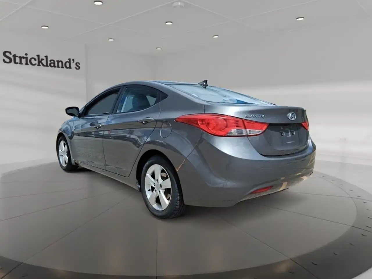 Hyundai ELANTRA снимка Hyundai ELANTRA