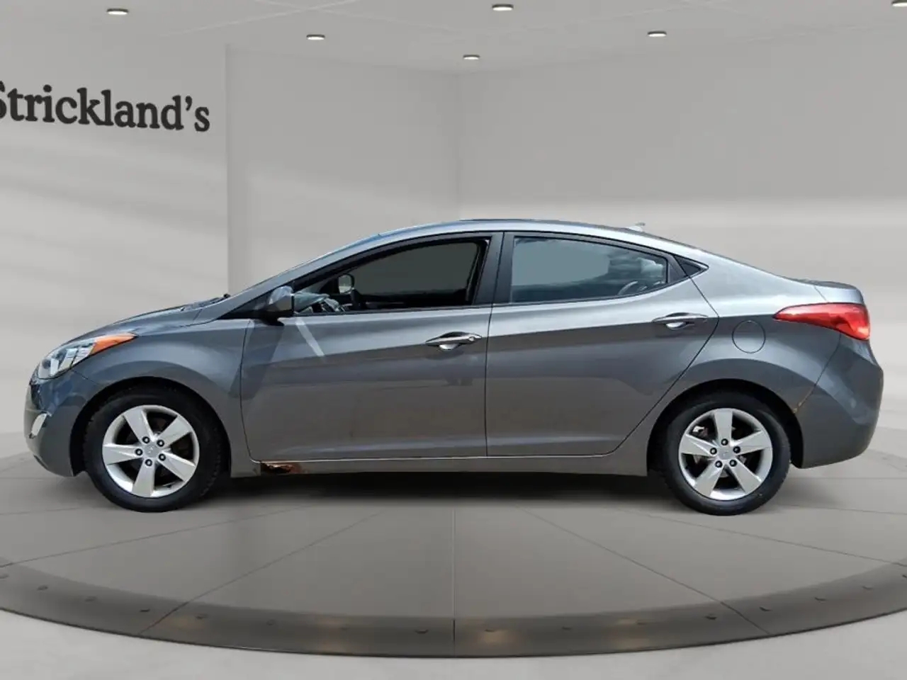 Hyundai ELANTRA снимка Hyundai ELANTRA