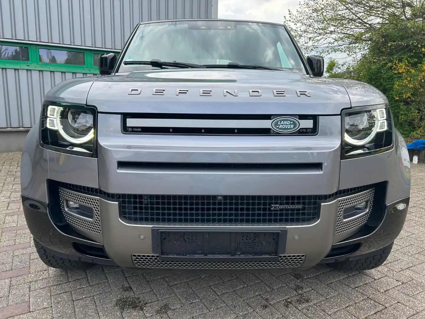 Land Rover Defender 110 X-Dynamic S*Panorama*16000KM* Grau - 2