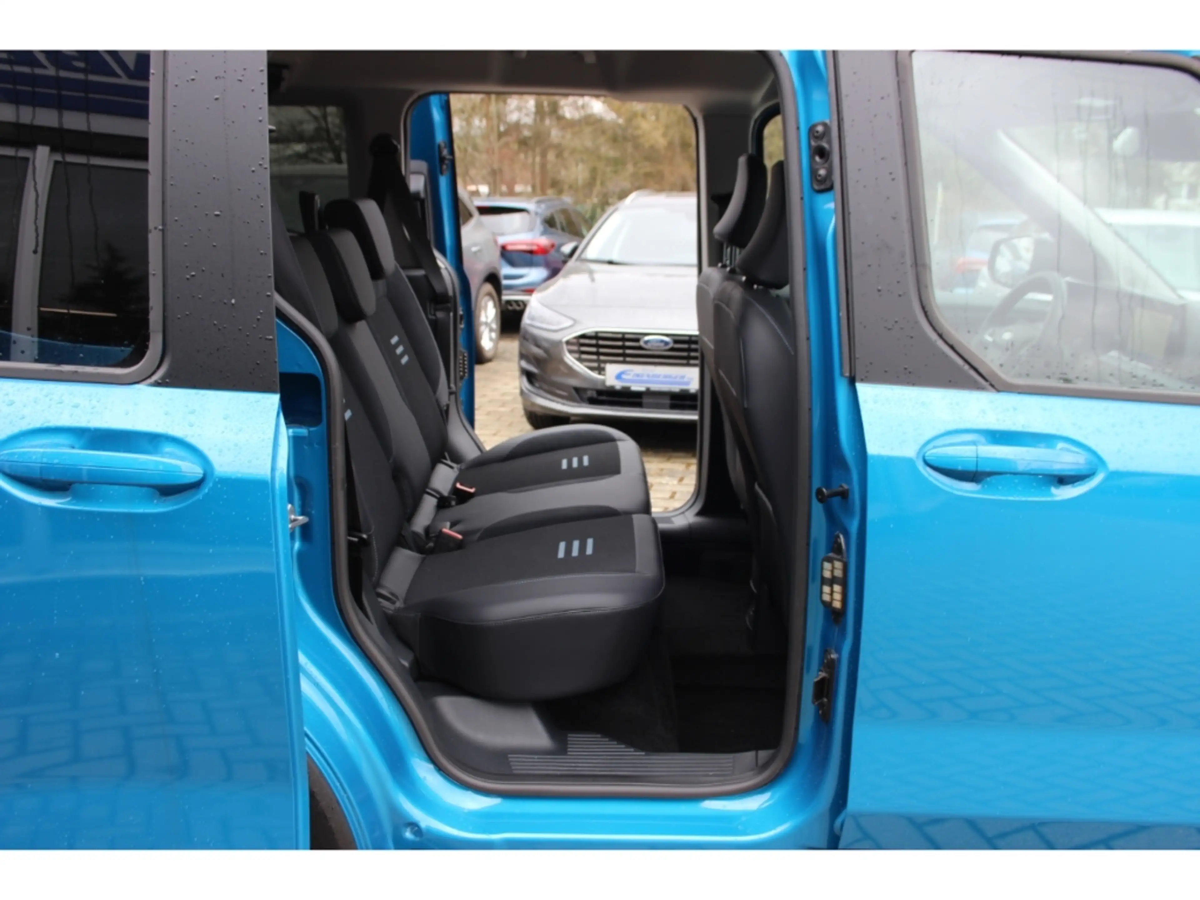 Ford Tourneo Courier 1.0 Active Navi Kamera — photo 15