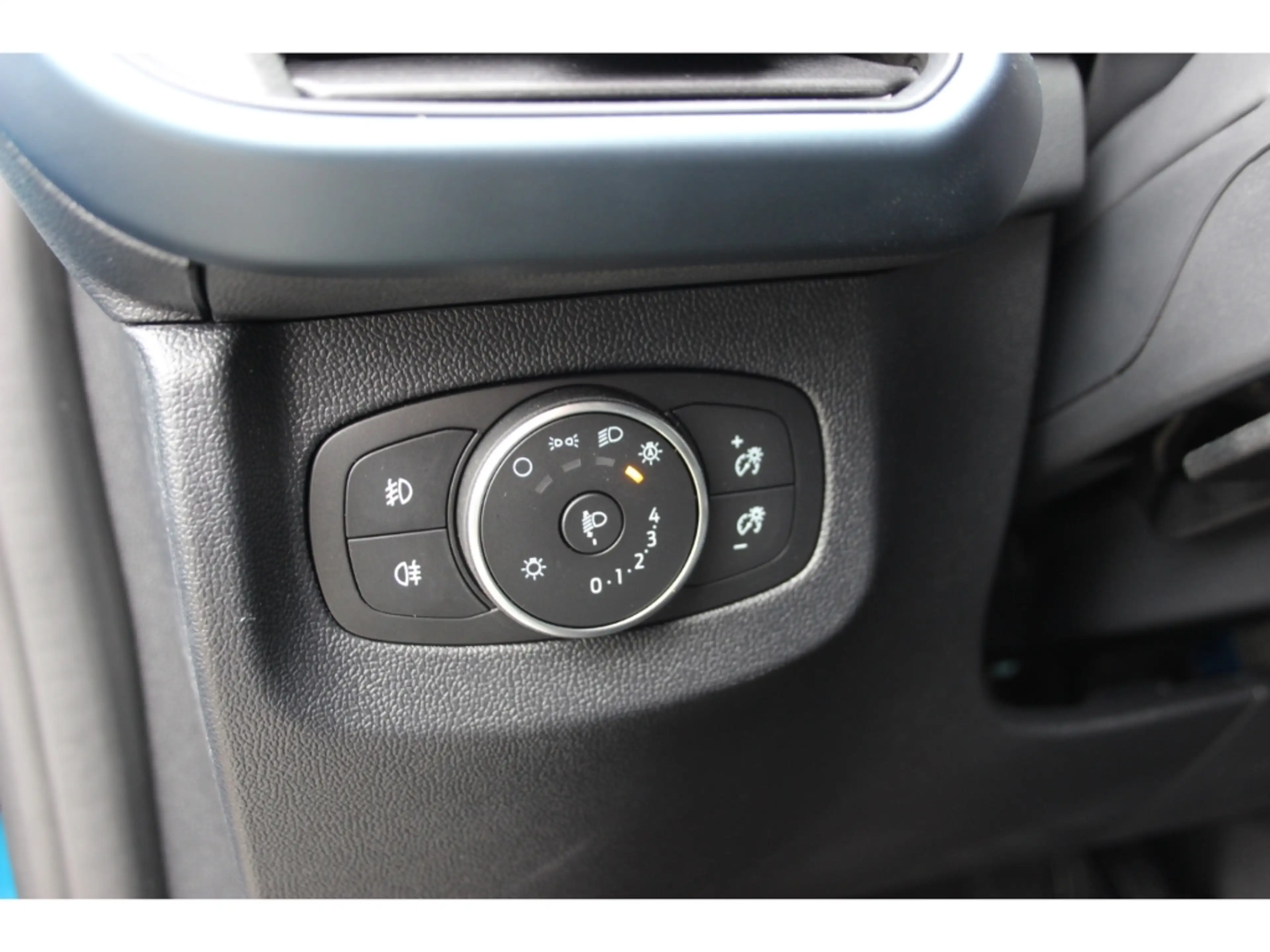 Ford Tourneo Courier 1.0 Active Navi Kamera — photo 7