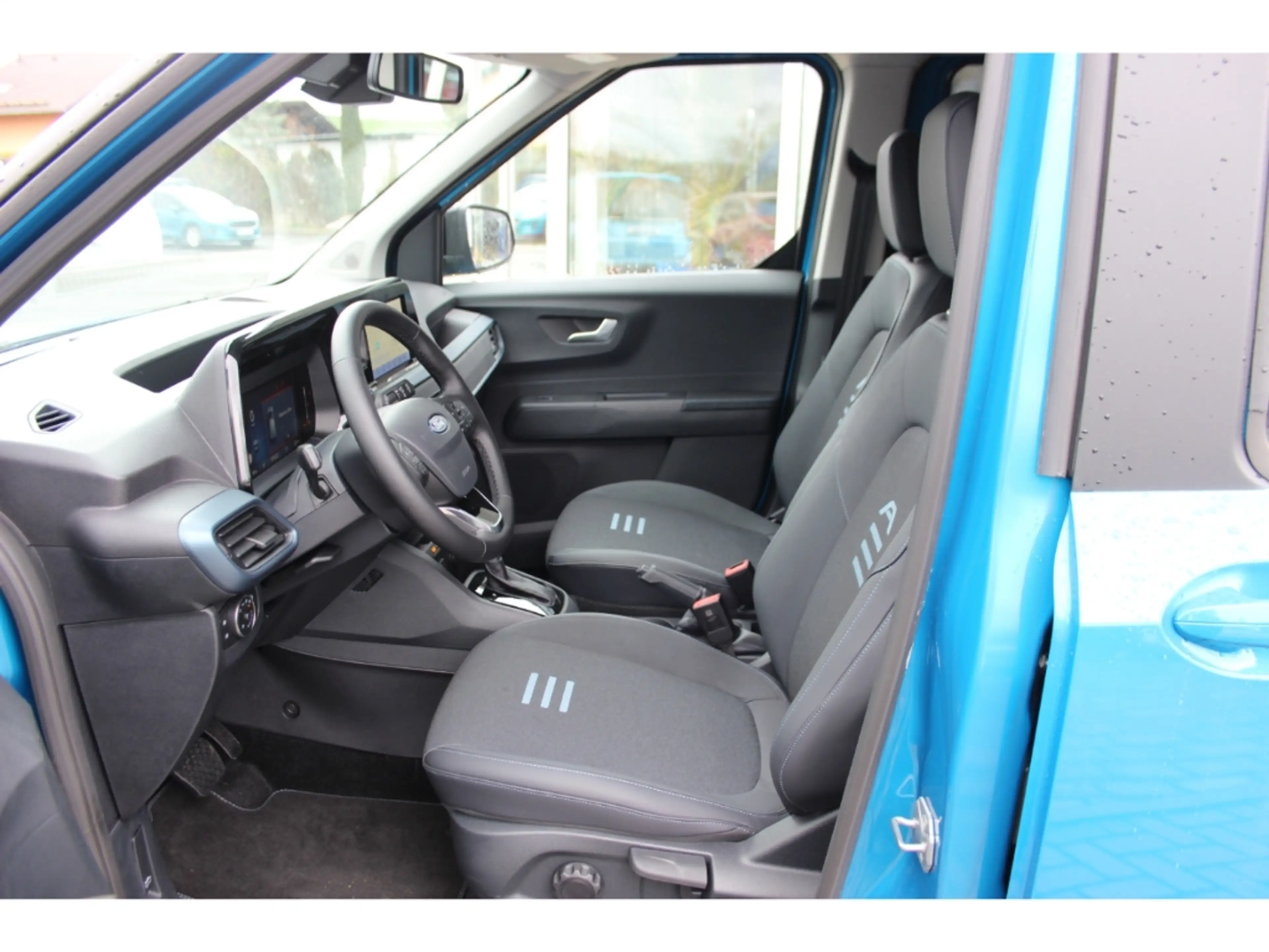Ford Tourneo Courier 1.0 Active Navi Kamera — photo 8