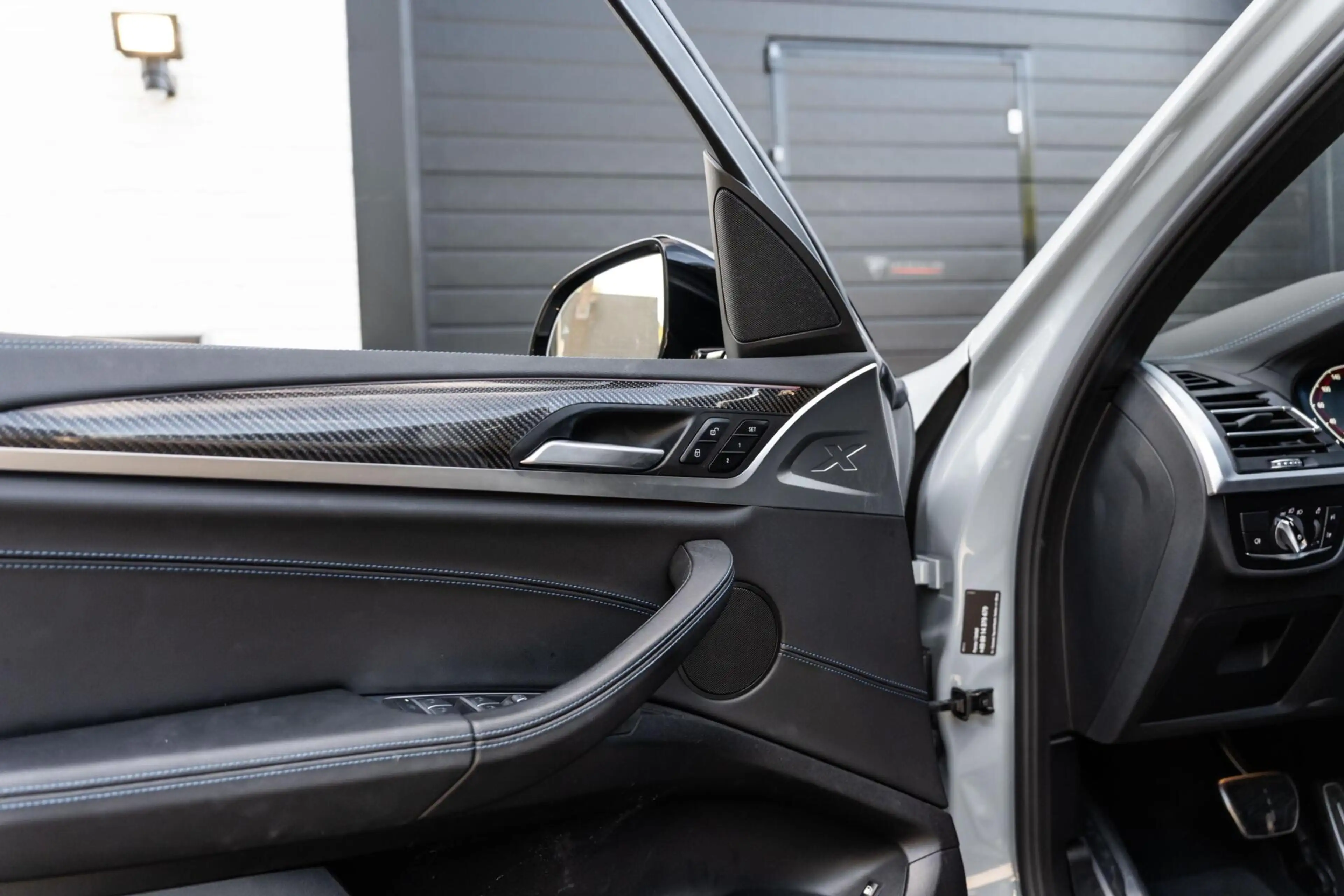 BMW X3 XDrive30e M-sport M Zetels Pano Carbon Laser Trekh — photo 37