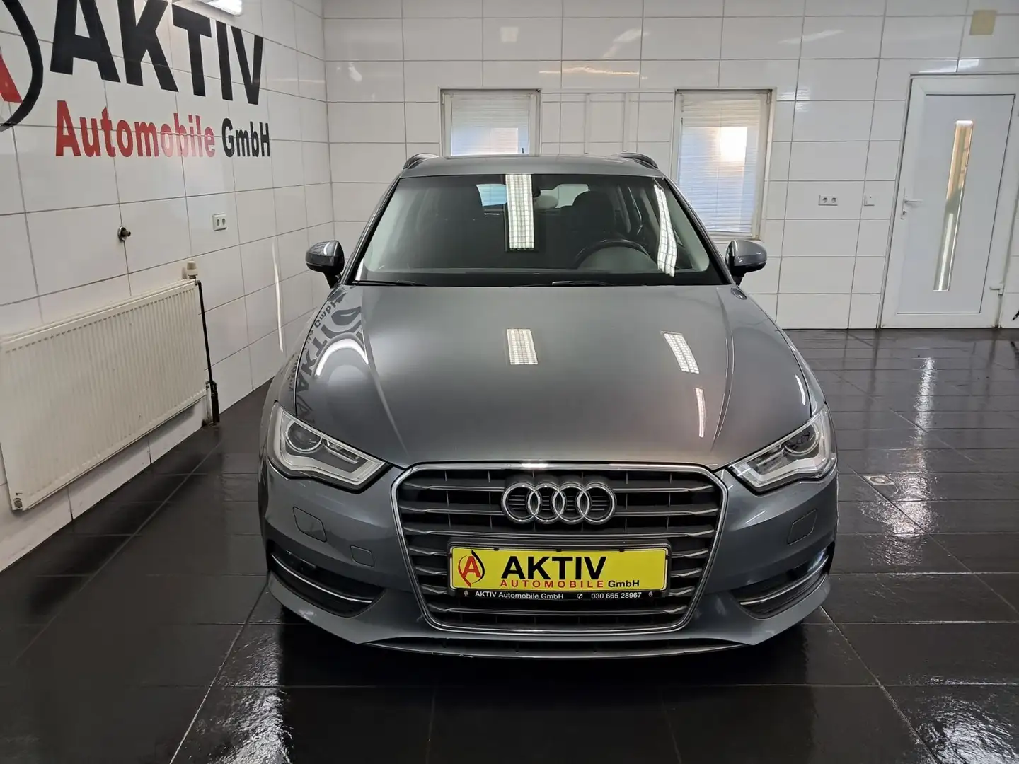 Audi A3 Sportback 2.0 TDI ambition*Automatik*Navi* Grau - 2
